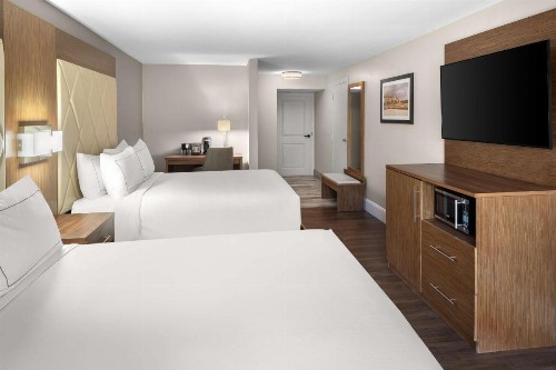 Grand Hilton Head Inn Ascend Hotel Collection - image 25