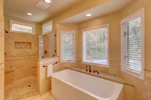 115 Mooring Buoy 4 BR Beach House Pool - image 23