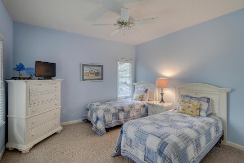 115 Mooring Buoy 4 BR Beach House Pool - image 31