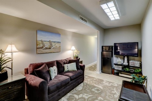 512 Oceanwalk 2 BR Forest Beach Condo - image 14