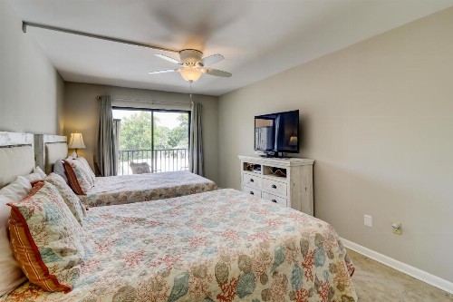 512 Oceanwalk 2 BR Forest Beach Condo - image 20