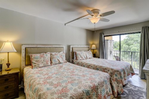 512 Oceanwalk 2 BR Forest Beach Condo - image 26
