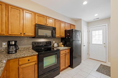 82 Courtside 2 BR Forest Beach Condo - image 29