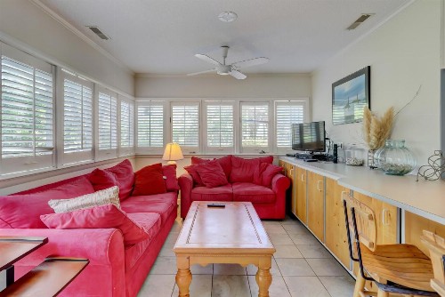 4 Hickory Lane 3 BR Pool Forest Beach - image 10