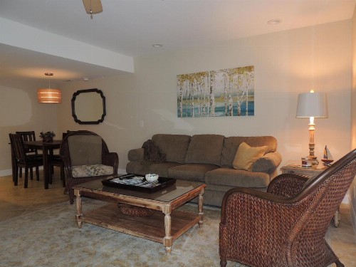 13 Hilton Head Beach Club - image 6