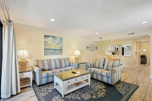 154 The Greens 3 BR Shipyard Condo - image 1