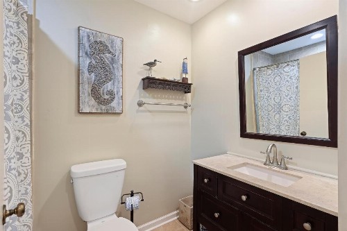 154 The Greens 3 BR Shipyard Condo - image 10