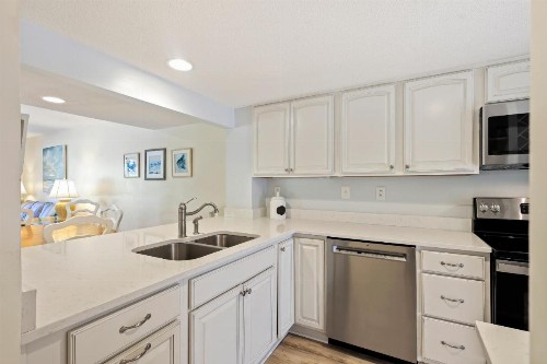 154 The Greens 3 BR Shipyard Condo - image 21