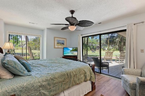 154 The Greens 3 BR Shipyard Condo - image 5