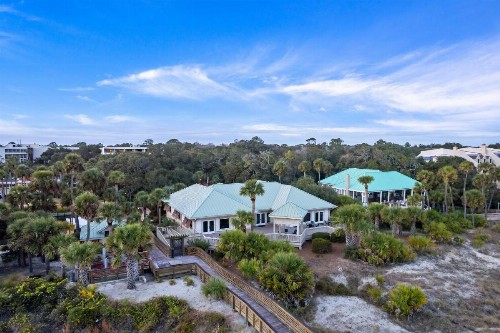 154 The Greens 3 BR Shipyard Condo - image 6