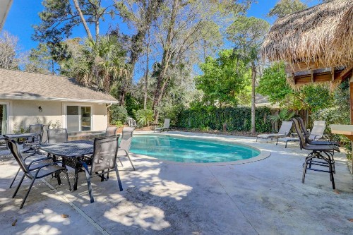 Summer House - image 6