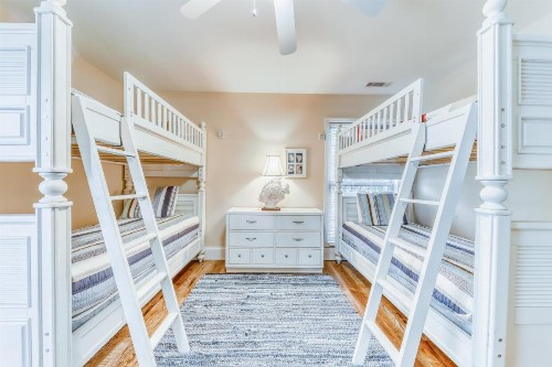 The Fours Home - image 9