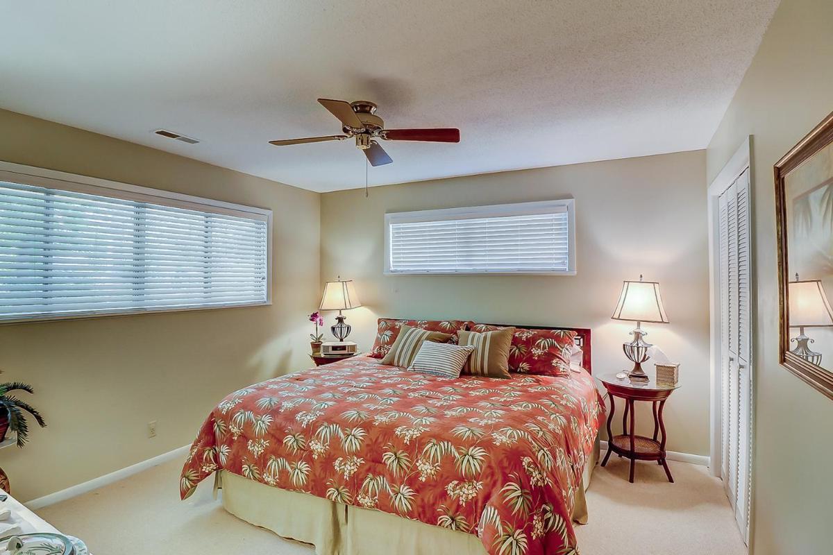 Alexander Beach House - image 7