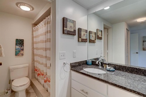 Shorewood Condos - image 12