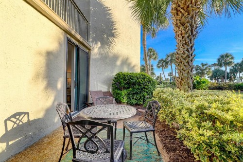 Shorewood Condos - image 7