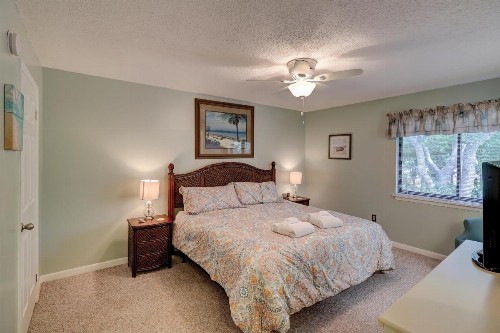 Island Club Condos - image 11
