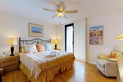 Island Club Condos - image 3