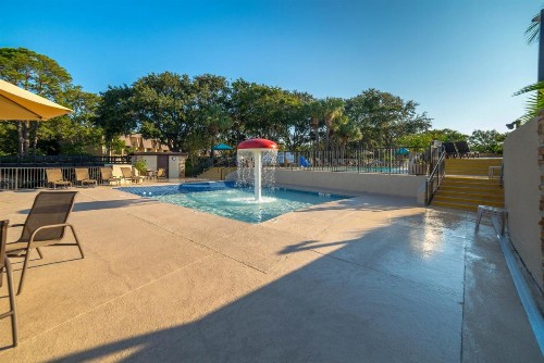Island Club 6 - image 9