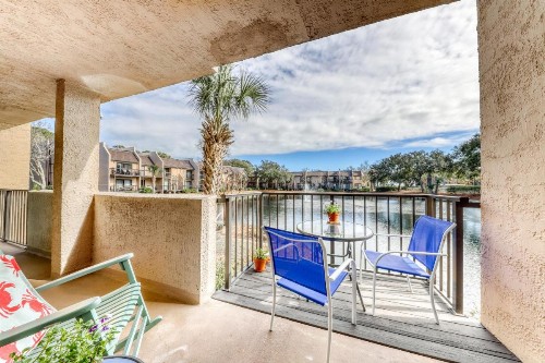 Island Club 2 - image 10