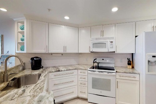 Windsor Court North 4209 - image 12