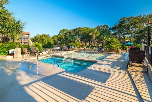 Island Club 5 - image 9