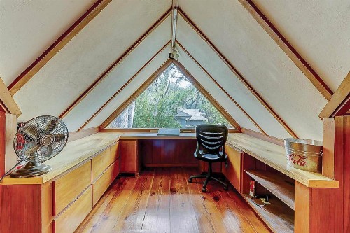 Island Retreat - image 7