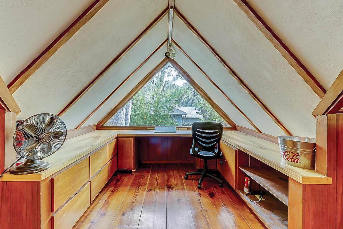 Island Retreat - image 7