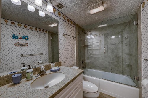 Island Club 1 - image 11