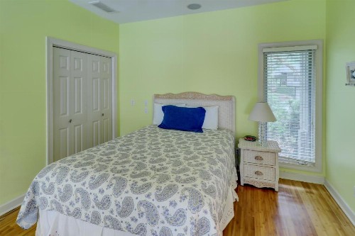 Royal Estate Plus Guest House - image 7