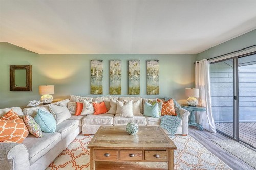 Turnberry Village 271 - image 9