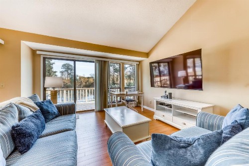 Lake Forest 3315 - image 10