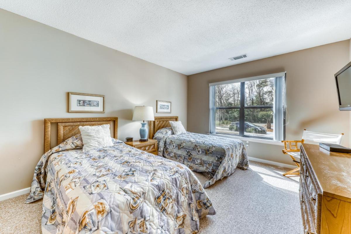 Lake Forest 3315 - image 7