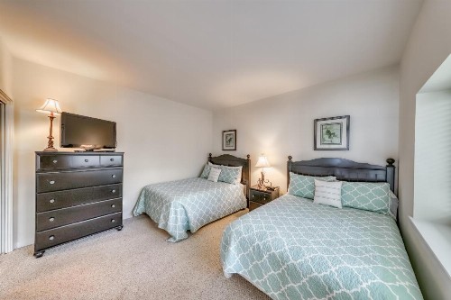 Captains Walk Condos - image 7