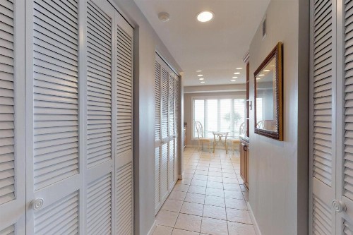 Turtle Lane 203 - image 9