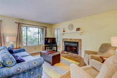 Beachwalk 204 - image 7