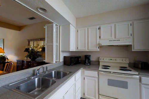 Inverness Village 915 - image 8
