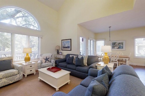 Huntington Condos - image 7