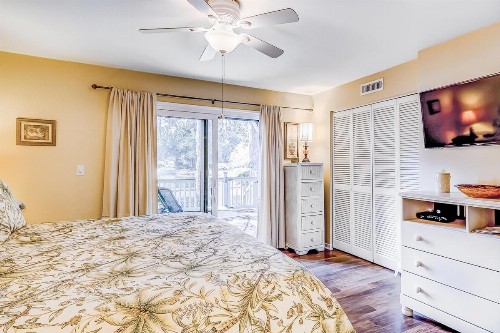 Queens Grant 717 - image 11
