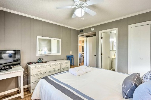 Hilton Head Condo with Amenities and Beach Access - image 10