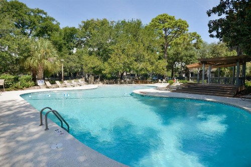 676QUEEN condo - image 4