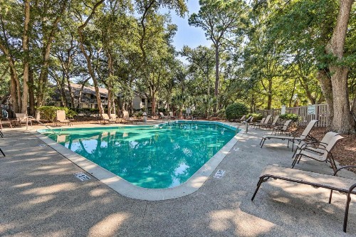 Beach Pebble Townhome about quarter Mile to Ocean! - image 2