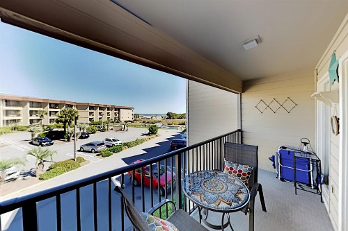 Ocean-View Resort Condo Tennis & Beachfront Pool condo - image 11