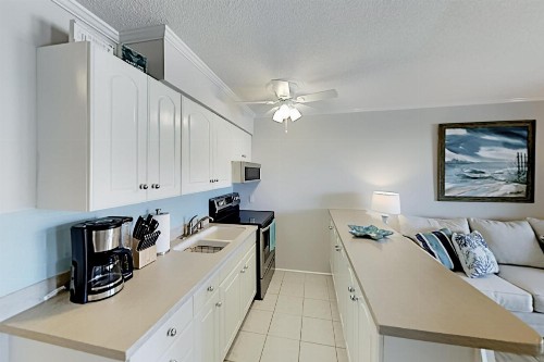 Ocean-View Resort Condo Tennis & Beachfront Pool condo - image 3