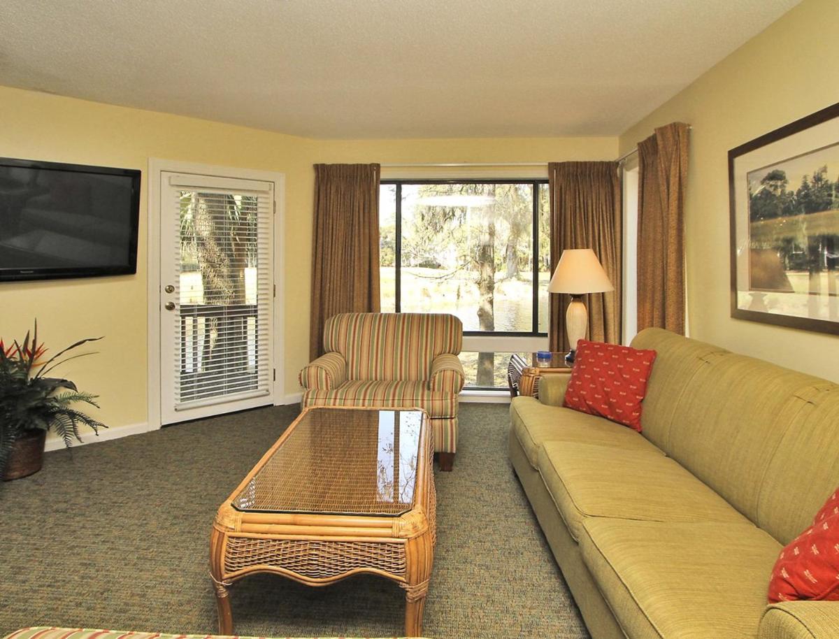 Luxurious Villa in the Shipyard Community at Hilton Head -Two Bedroom #1 - image 6