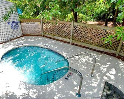 Modest Family Condo at Hilton Head Island - Two Bedroom Condo #1 - image 6