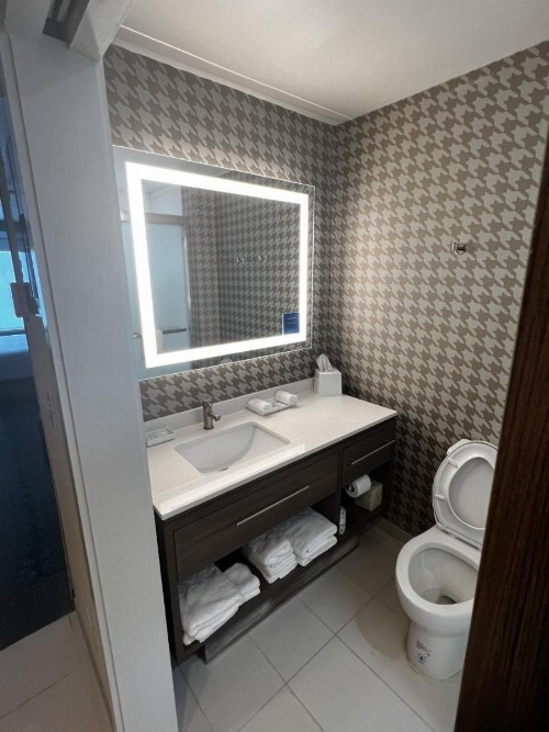 Home2 Suites By Hilton Hinesville - image 10