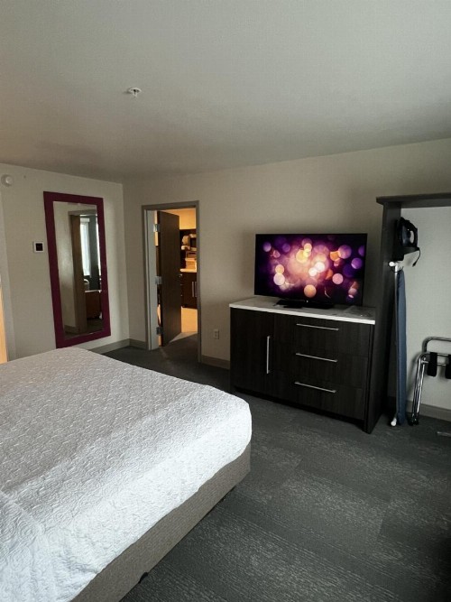 Home2 Suites By Hilton Hinesville - image 2