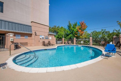 Fairfield Inn and Suites Holiday Tarpon Springs - image 20