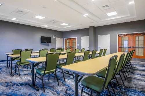 Fairfield Inn and Suites Holiday Tarpon Springs - image 22