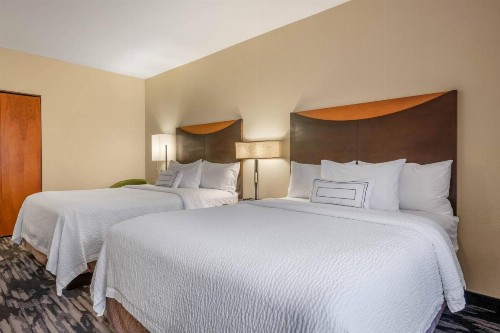 Fairfield Inn and Suites Holiday Tarpon Springs - image 7